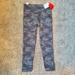 NWT Spanx Leggings Medium Sage Camo